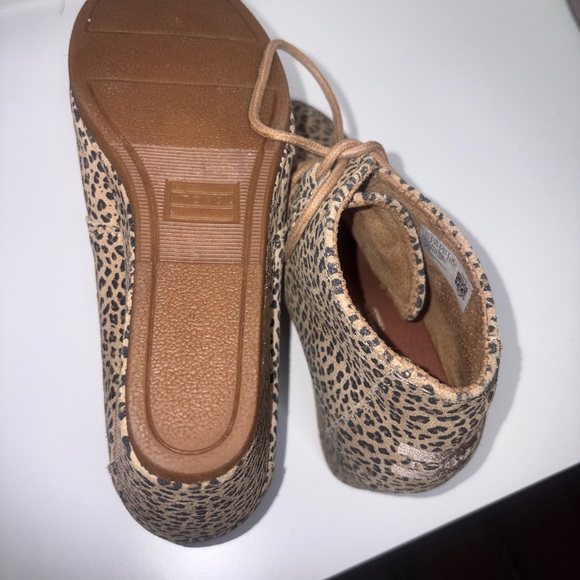 TOMS Gwen Ankle Boot – Mini Cheetah Suede (Women’s 6.5) - Picture 2 of 4